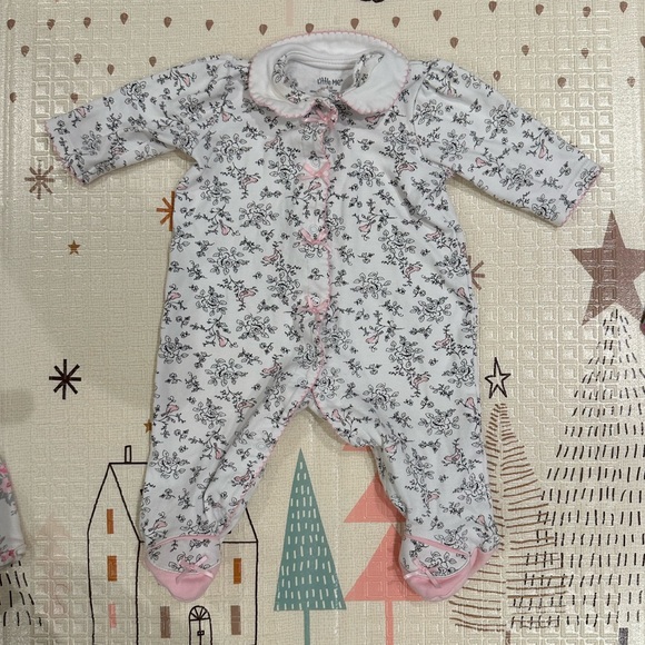 6 months Little Me Baby Girl Clothes onesies - Picture 4 of 7